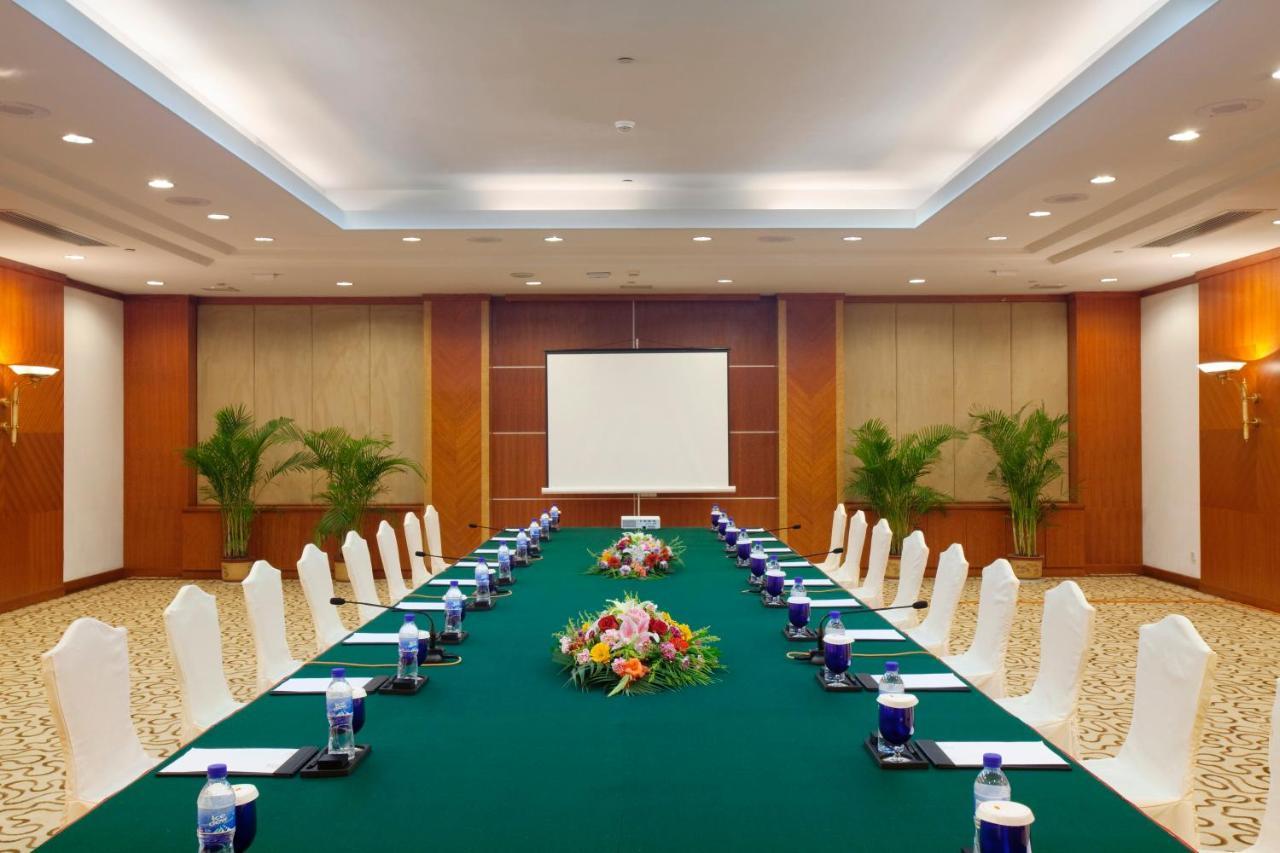 Crowne Plaza Zhanjiang Kang Yi, An Ihg Hotel Ngoại thất bức ảnh