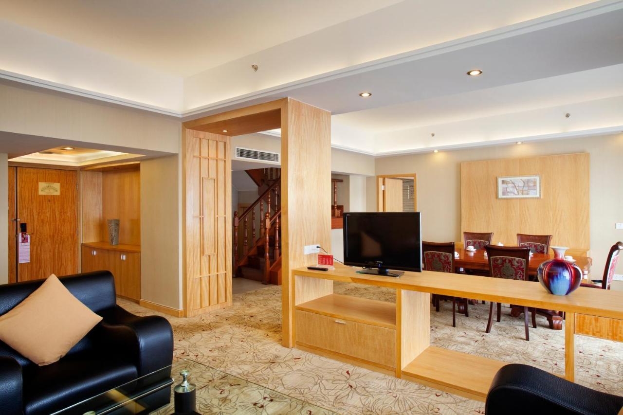 Crowne Plaza Zhanjiang Kang Yi, An Ihg Hotel Ngoại thất bức ảnh