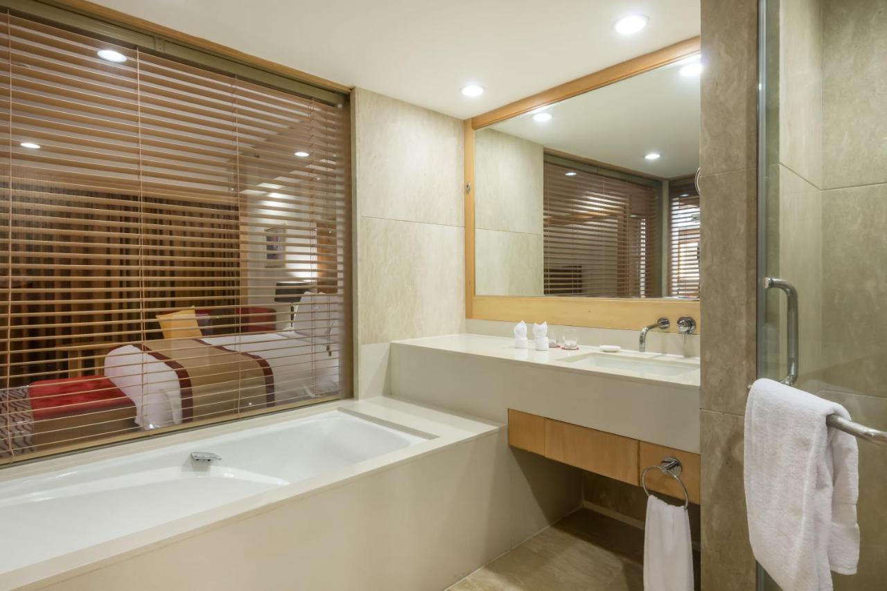Crowne Plaza Zhanjiang Kang Yi, An Ihg Hotel Ngoại thất bức ảnh